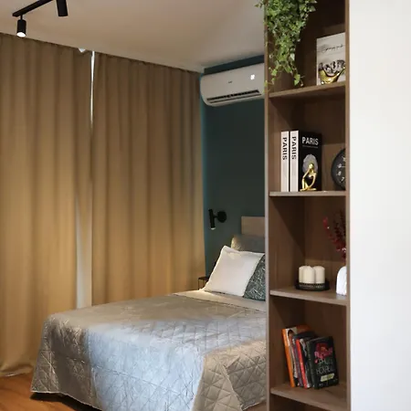 Zdziechowskiego With Parking And Ac, Mokotow Varsavia