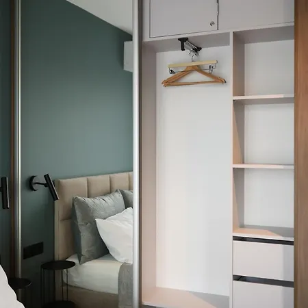 Zdziechowskiego With Parking And Ac, Mokotow * Varsavia