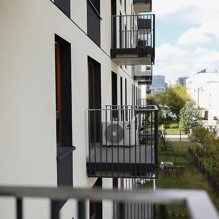 公寓 Zdziechowskiego With Parking And Ac, Mokotow *
