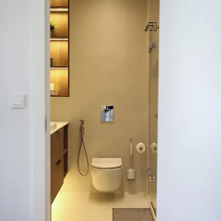 Appartamento Zdziechowskiego With Parking And Ac, Mokotow