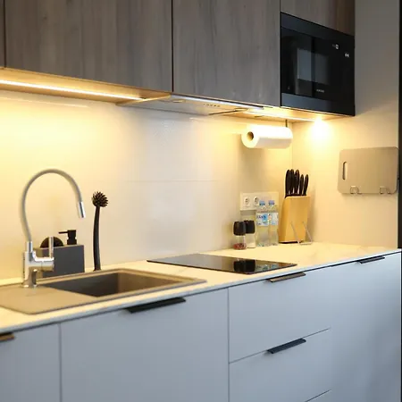 Zdziechowskiego With Parking And Ac, Mokotow Varsavia